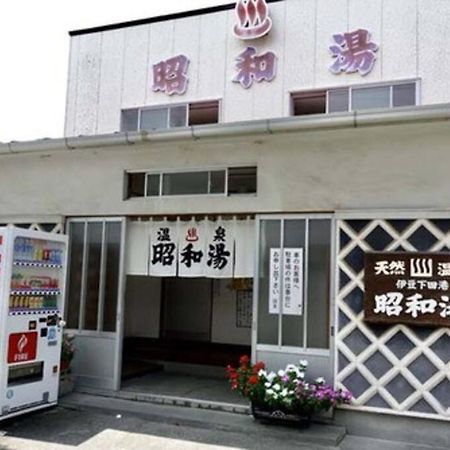 三丁庵 貸別荘 海まで徒歩10分 観光地ペリーロードまで徒歩2分の最高なロケーション 下田を遊び尽くせる貸別荘 無料駐車場もあります2Min Walk To The Perry Road 10Min Walk To The Beach Old Japanese Modern Style House Ngoại thất bức ảnh