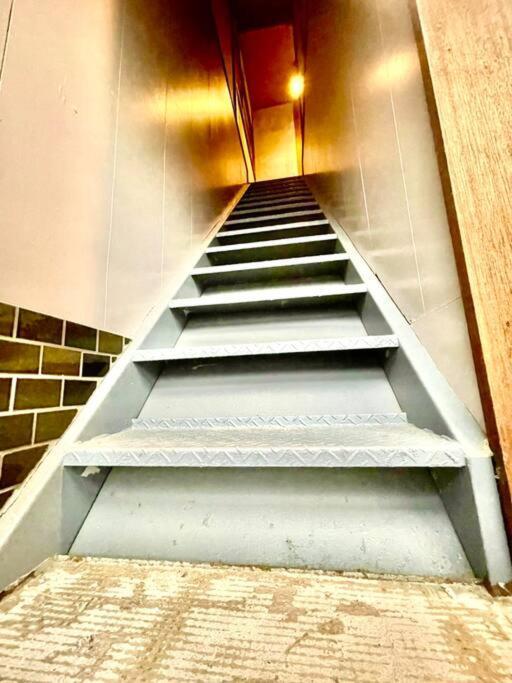 三丁庵 貸別荘 海まで徒歩10分 観光地ペリーロードまで徒歩2分の最高なロケーション 下田を遊び尽くせる貸別荘 無料駐車場もあります2Min Walk To The Perry Road 10Min Walk To The Beach Old Japanese Modern Style House Ngoại thất bức ảnh